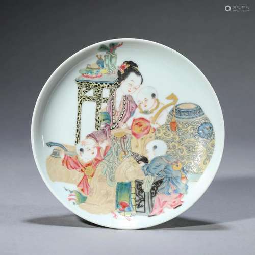 Famille Rose Figure Dish