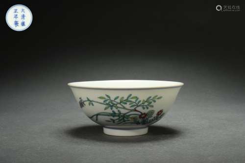 Contrasting Colored Bowl with Floral Design, Yongzheng Reign...