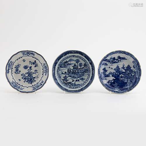 A set of three blue and white dishes, Qing dynasty, Qianlong...