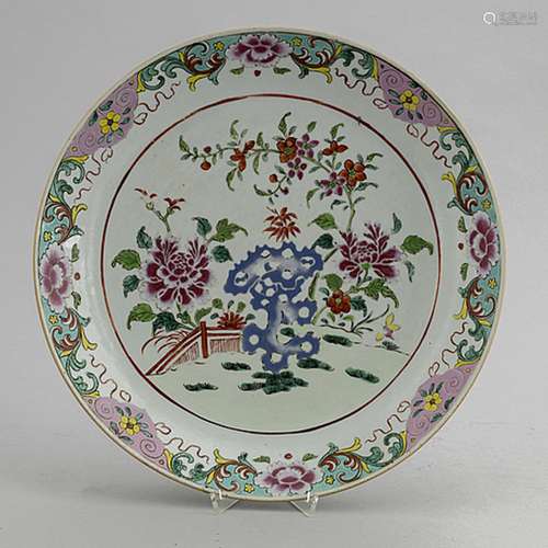 A famille rose dish, Qing dynasty, Qianlong (1736-95)