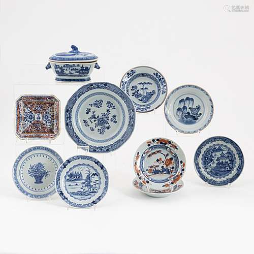 Butter tureen, plate, six small dishes and a serving dish, Q...