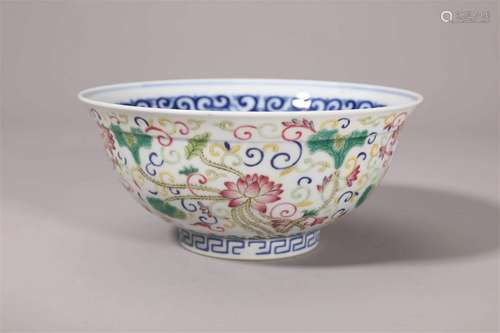 Famille Rose Blue and White FloweR Bowl