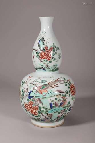 Wucai Flower and Bird Double-gourd Vase