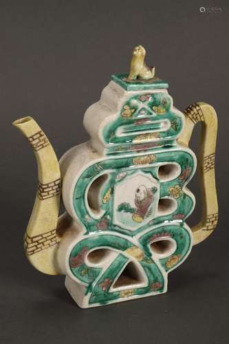 Chinese Porcelain Teapot and Cover,