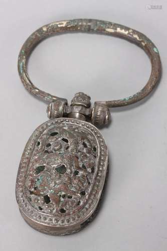 Chinese 18th Century Metal Belt Hanger,