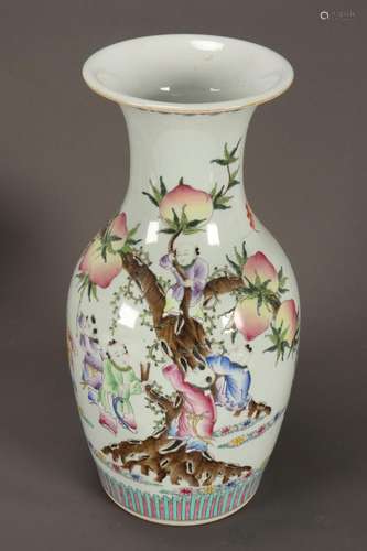 Chinese Porcelain Vase,