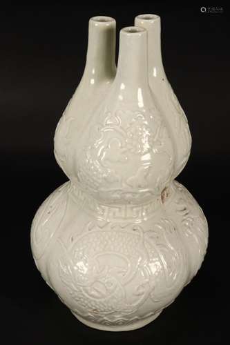 Chinese Double Gourd Tulip Vase,