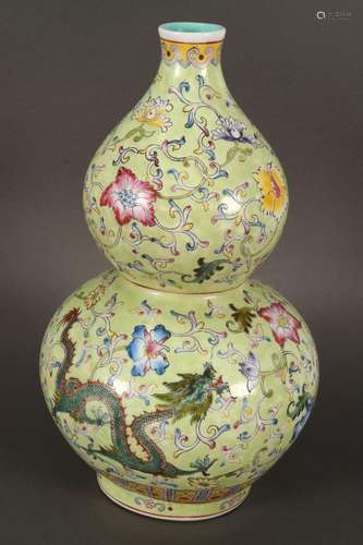 Chinese Porcelain Vase,