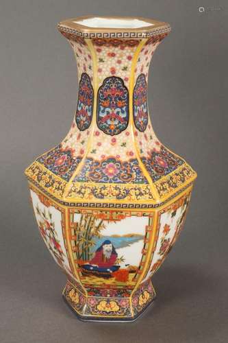 Chinese Porcelain Vase,