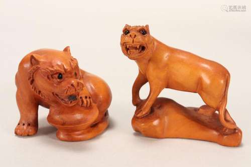 Two Japanese Boxwood Netsuke,