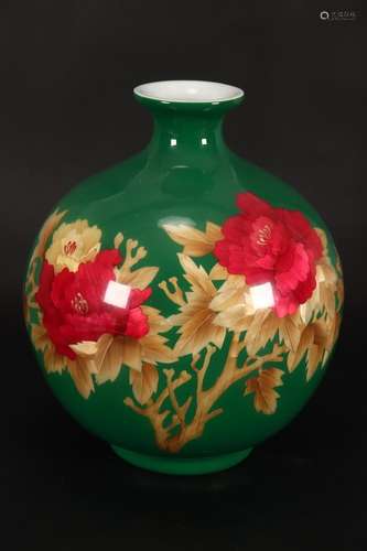 Chinese Porcelain Vase,