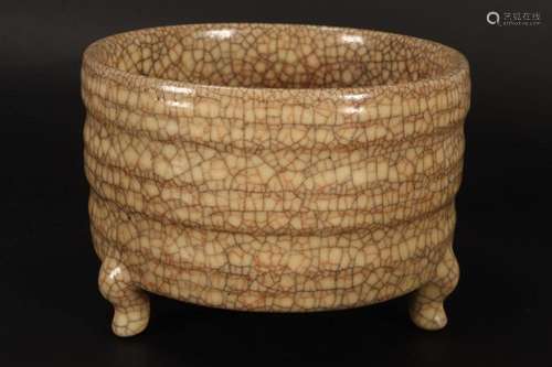 Chinese Crackle Glaze Censor,