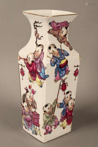 Chinese Porcelain Vase,