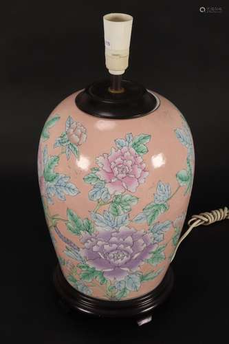 Chinese Porcelain Table Lamp,