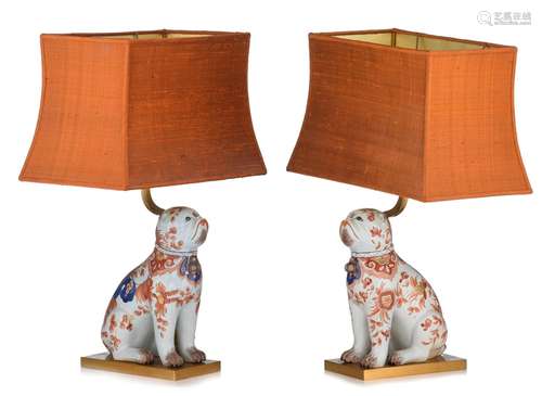 (T) A decorative pair of Imari copy dogs, mounted as a