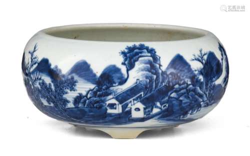 (T) A Chinese blue and white jardiniere, 19thC, H 10,5