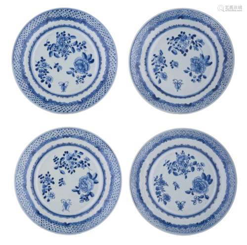 (T) A collection of four Chinese blue and white export