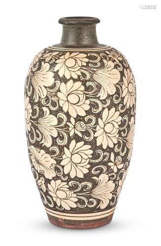 A Chinese Jizhou Lotus-Decorated Vase, Meiping