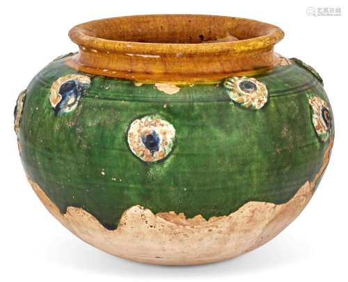 A Chinese Sancai-Glazed Pottery Jar Molded with Florets