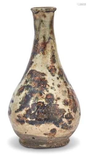 A Chinese Jizhou Bottle Vase