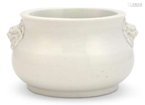 A Chinese Dehua Porcelain Censer