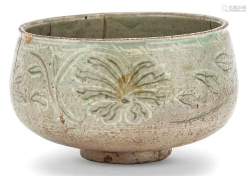 A Large Korean Slip-Inlaid Celadon Stoneware Bowl