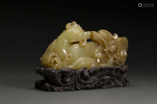 Jade Ornament in Mandarin Duck form from Qing