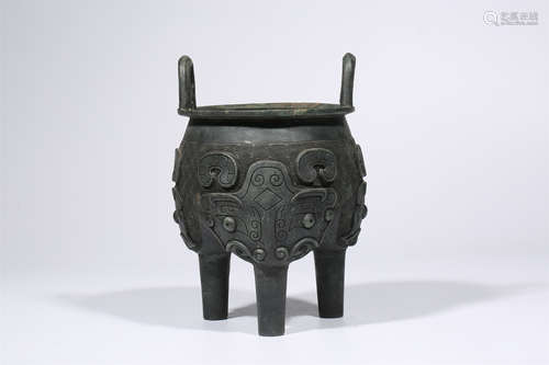 Bronze Vessel with Beast Grain