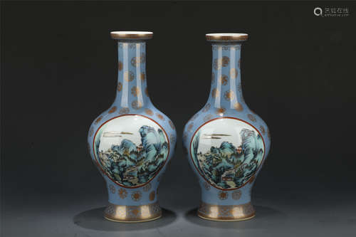 A Pair of Famille Rosed Kiln Vase from Qing