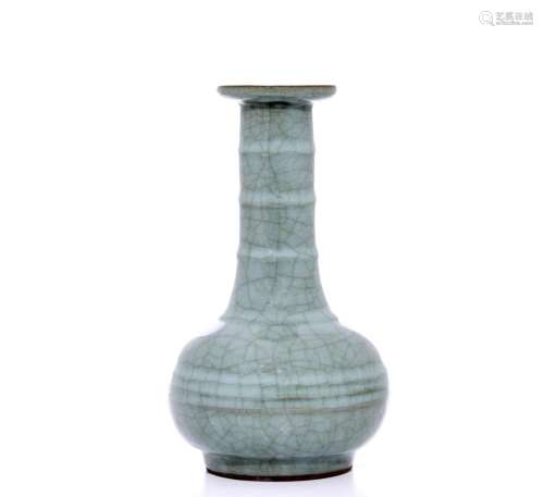 A Fine Chinese Guan-Type Glaze Vase