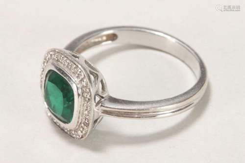 Ladies 9ct White Gold & Emerald Dress Ring,