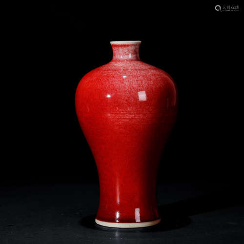 清 红釉梅瓶