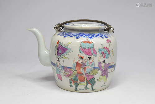 Chinese Porcelain Pot