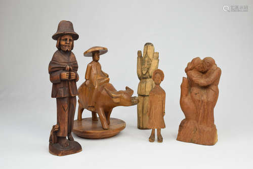 Characte Figure Wood Crafting Group