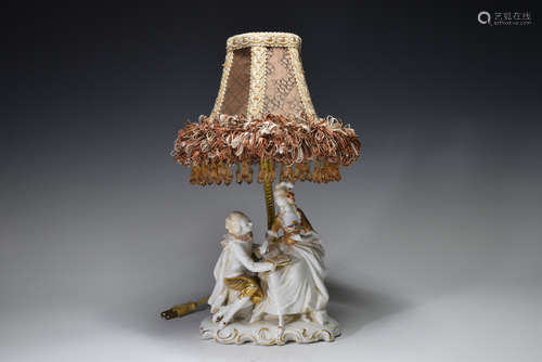 Porcelain Couple Lamp