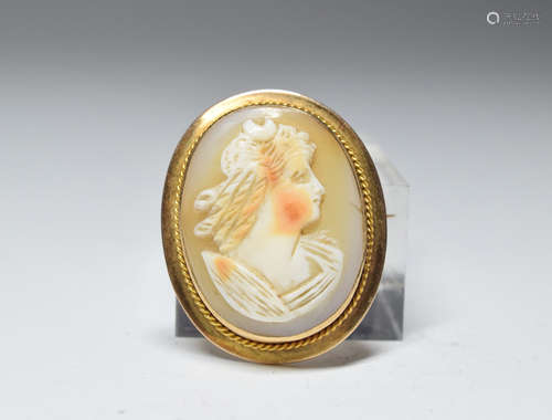 10K Gold Cameo Brooch