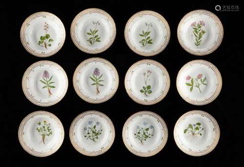 Set: 12 Flora Danica Flat Rim Soup Plates