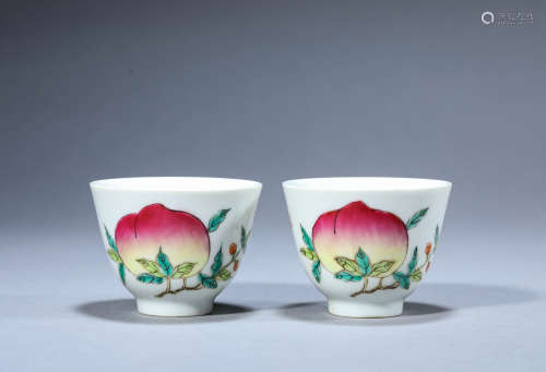 A Pair of Chinese Porcelain Longevity Cups Marked Qian Long