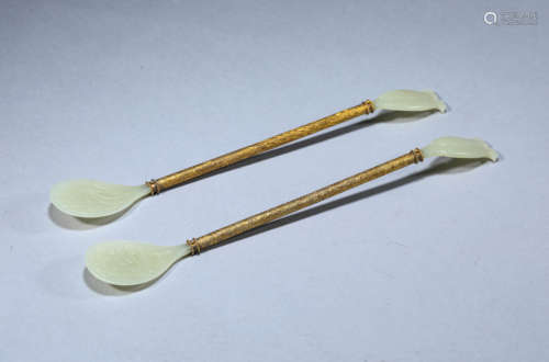 A Pair of Chinese Jade Spoons