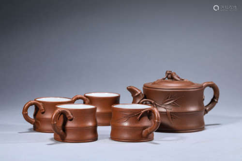 A Set of Chinese Redware Teapots Marked Zhu Ke Mao