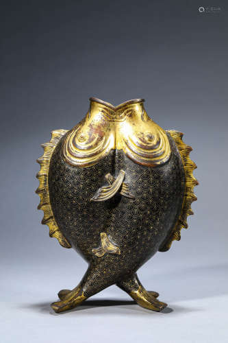 A Chinese Cloisonne Enamel Interlock Carp Vase Marked Qian L...