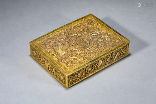 A Chinese Silver Gilding Dragon and Phoenix Box and Cover