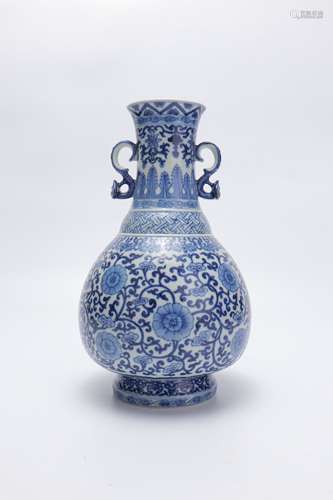 Period Of Qianlong Blue And White Porcelain 