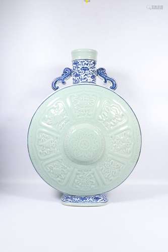 Period Of Qianlong Green Glaze Blue And White Porcelain Bott...