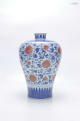 Period Of Qianlong Blue And White Porcelain Underglaze 