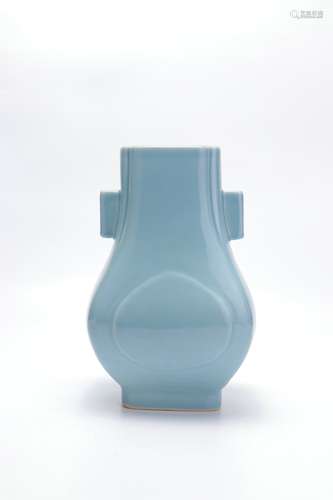 Period Of Xuantong Green Glaze Porcelain Bottle, China