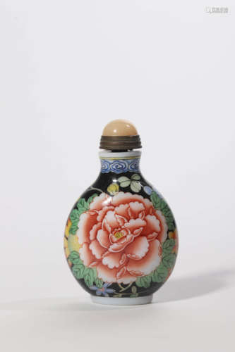 Peking Glass Floral Snuff Bottle