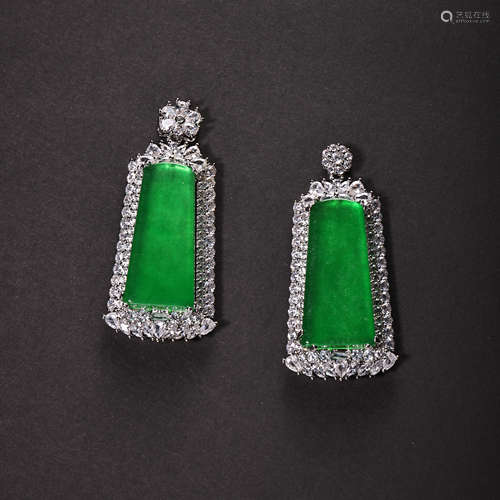 A PAIR OF MODERN CHINESE JEWELRY