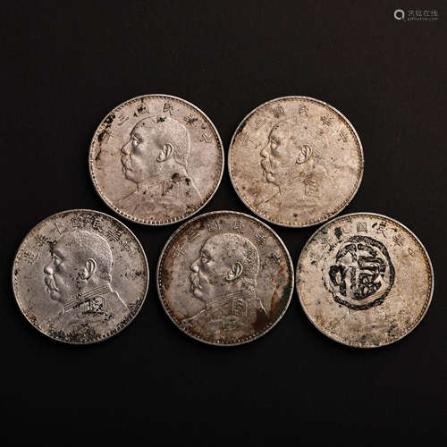 A SET OF MODERN CHINESE FINE SILVER COINS