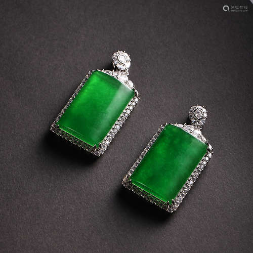 A PAIR OF MODERN CHINESE JEWELRY